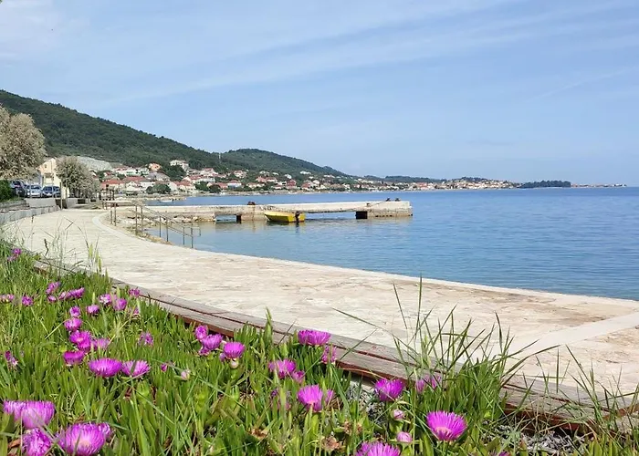 Crystal Sea Igor Lägenhet *