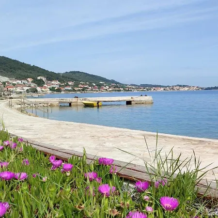 Crystal Sea Igor Apartman *
