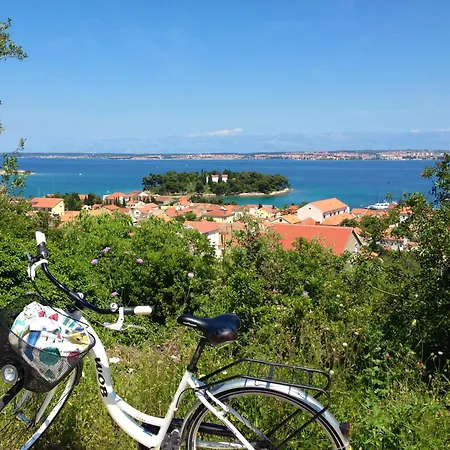 Crystal Sea Igor Apartment Kali