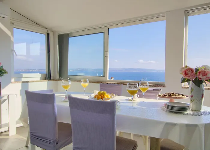 Crystal Sea Igor Apartment